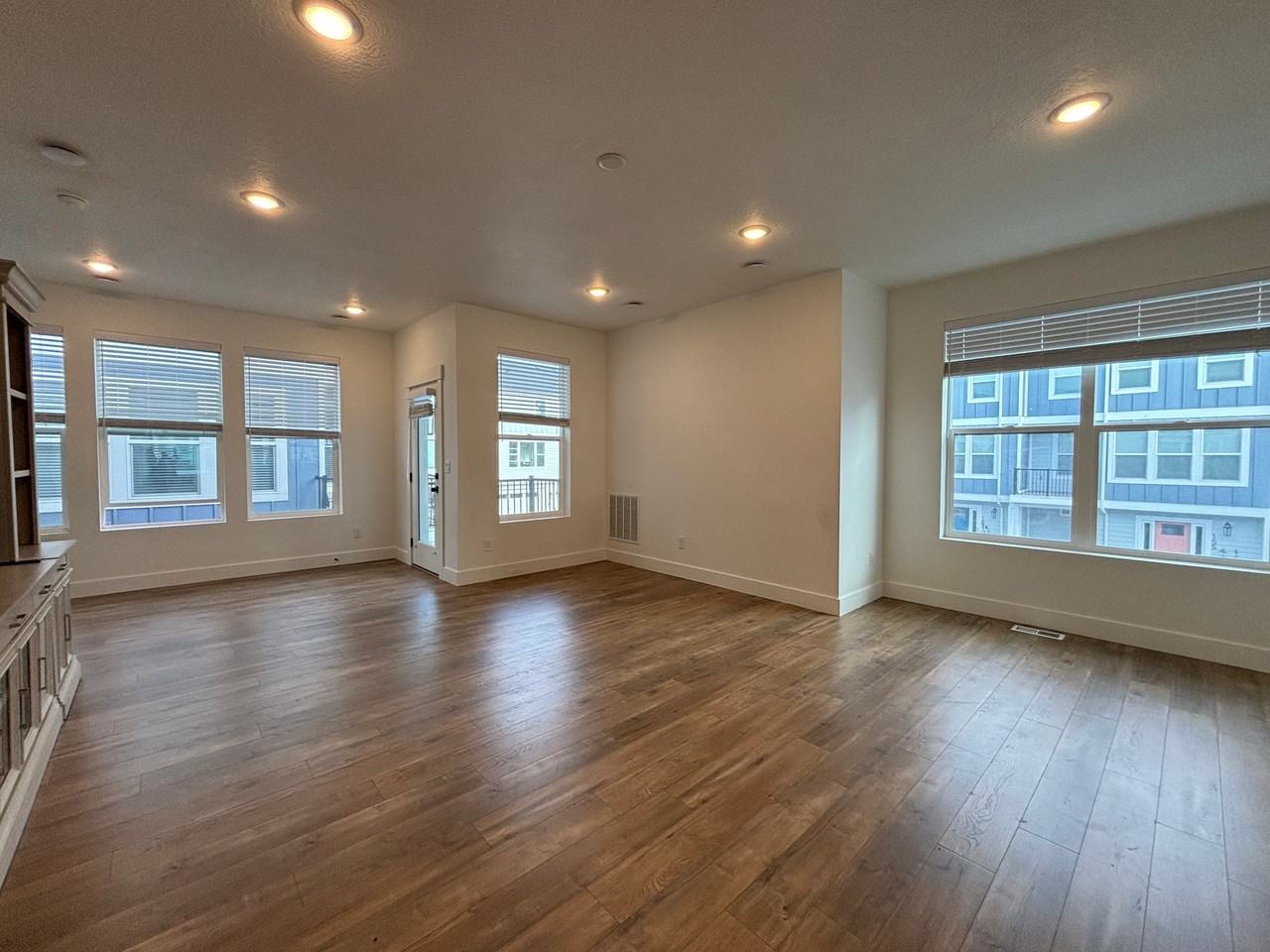 3469 S Arabella Ct - Photo 5 of 18