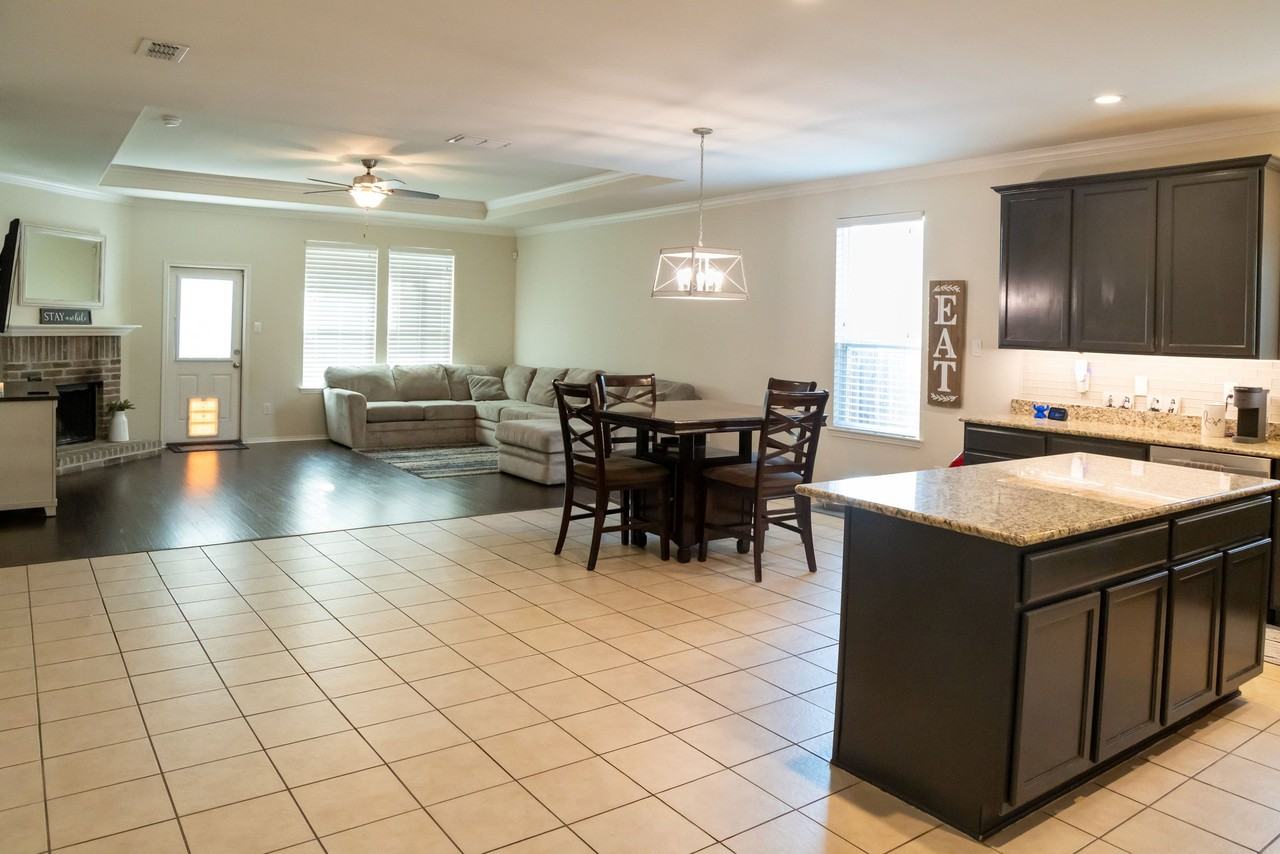 7757 Berrenda Dr - Photo 2 of 14