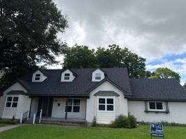 featured image of 550 Glen Oaks Blvd
