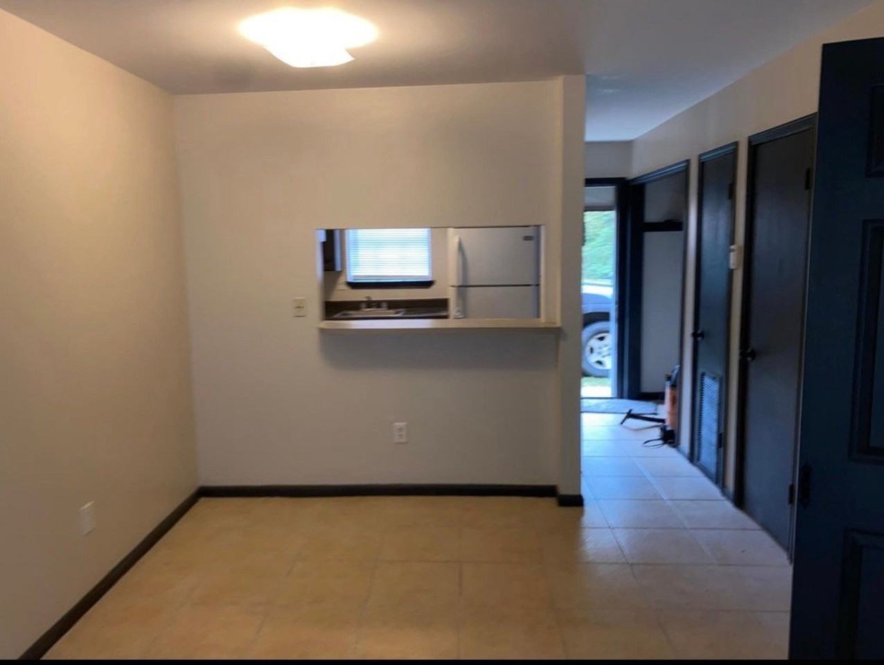 210 Belfast St #D - Photo 4 of 12