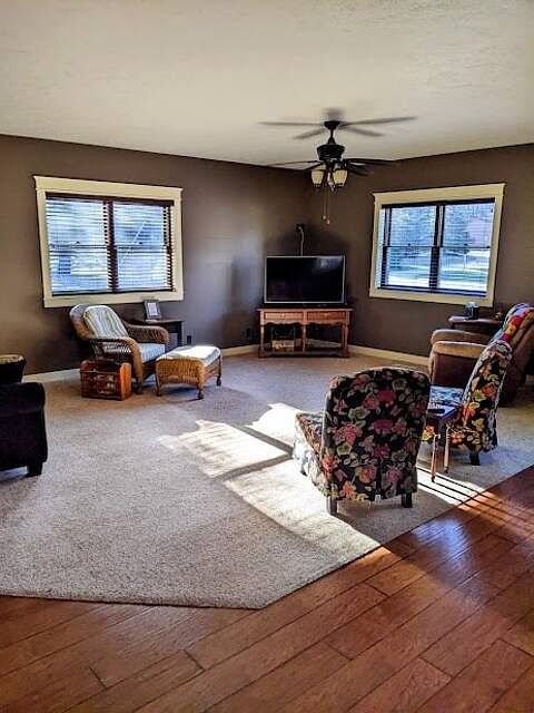 6690 Virnetta Dr - Photo 6 of 10