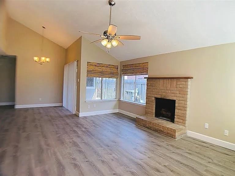 19242 Cypress Canyon Dr - Photo 3 of 12