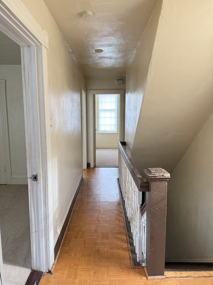 804 E 26th St #2 - Photo 6 of 14
