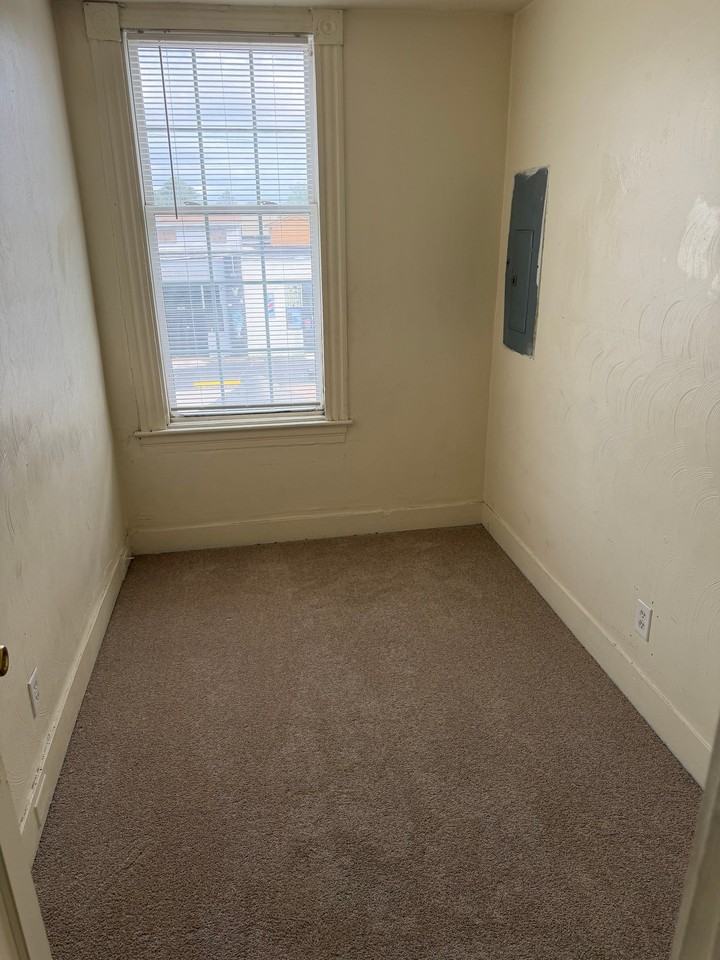 804 E 26th St #2 - Photo 7 of 14
