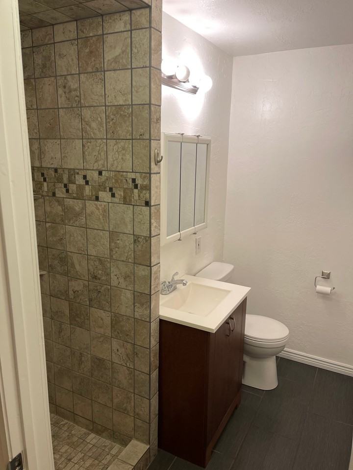4176 S Highland Dr - Photo 6 of 11