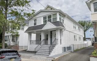 featured image of 40 Warman St #1