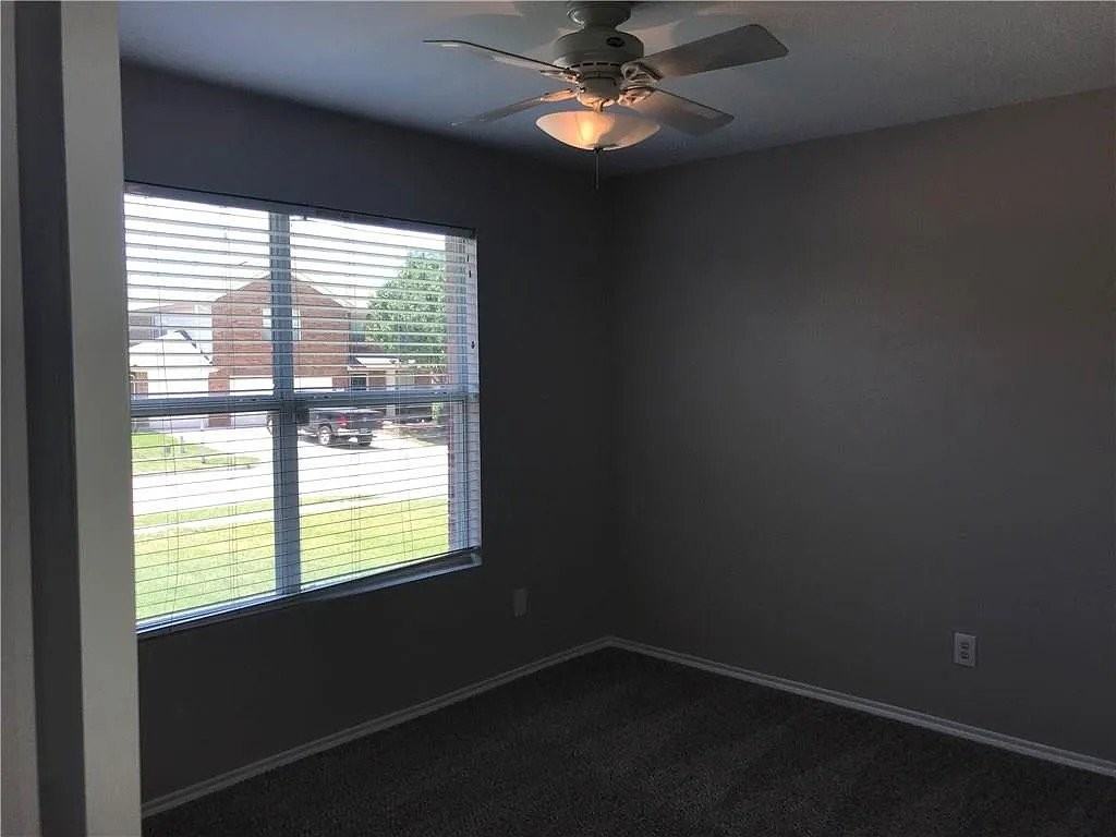 8111 Colwick Ln - Photo 7 of 15