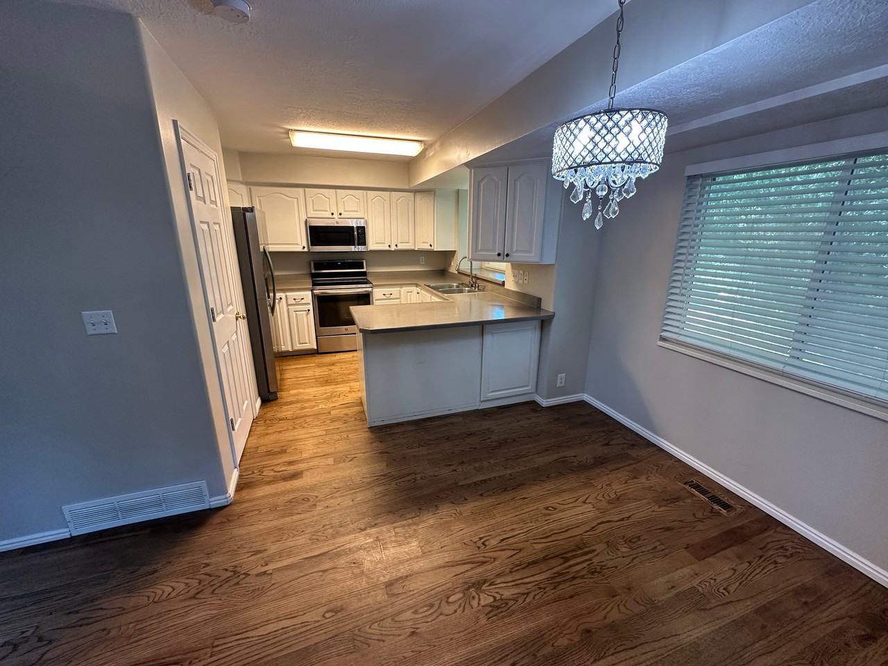 1397 Willow Valley Dr - Photo 3 of 20