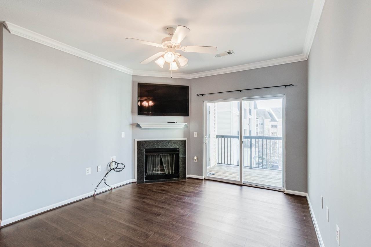 11317 Aristotle Dr - Photo 3 of 20