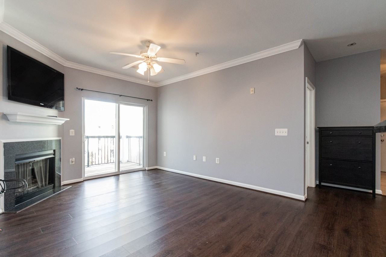 11317 Aristotle Dr - Photo 4 of 20