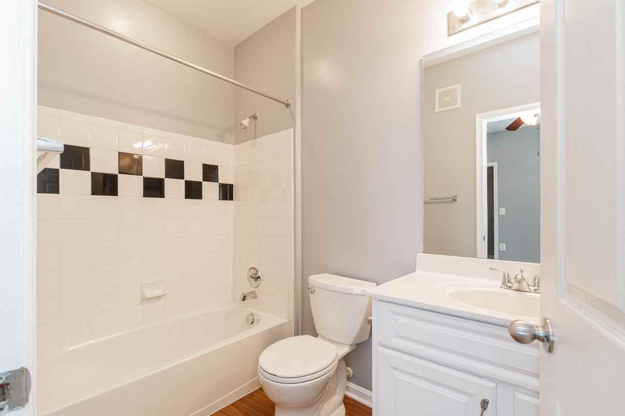 11317 Aristotle Dr - Photo 6 of 20