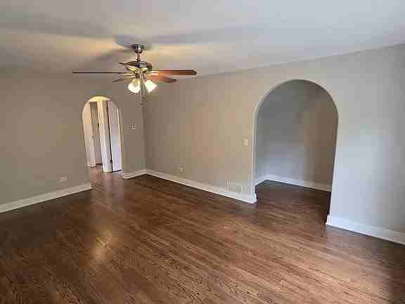 9433 Massasoit Ave - Photo 6 of 19