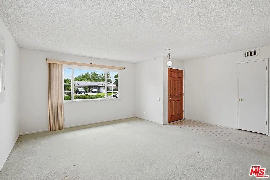 6701 Neddy Ave - Photo 2 of 18