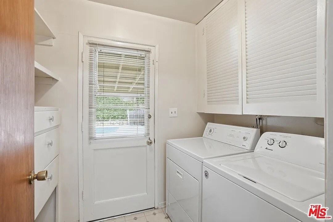 6701 Neddy Ave - Photo 5 of 18