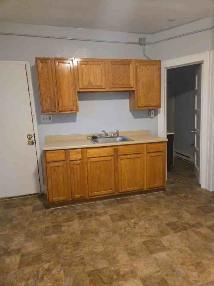 54 Crown St #2 - Photo 3 of 6
