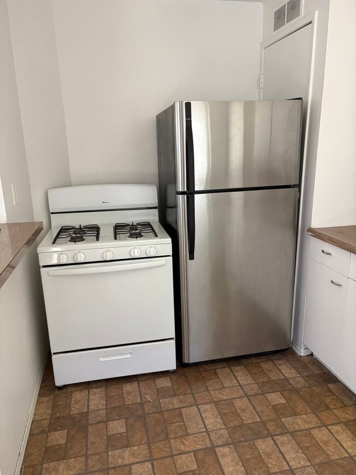 44116 Division St #C - Photo 3 of 16