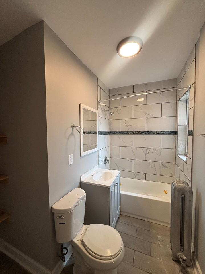 6055 S Troy St #6055-2 - Photo 7 of 7