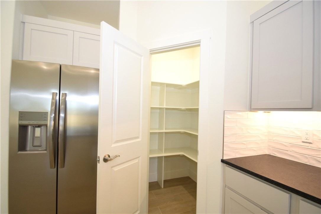 470 Amethyst Rd - Photo 5 of 21