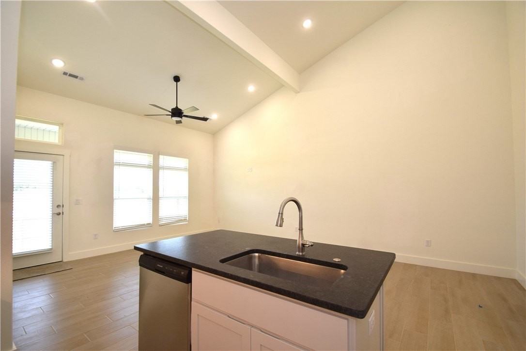 470 Amethyst Rd - Photo 6 of 21