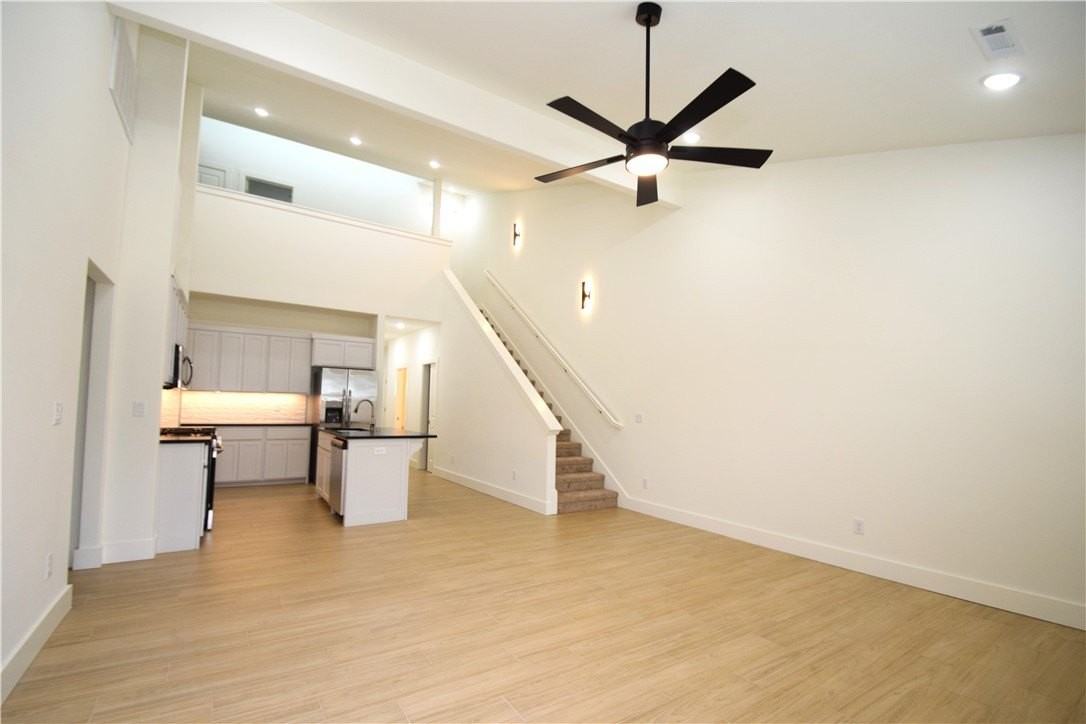 674 Sun Meadows Loop - Photo 4 of 26