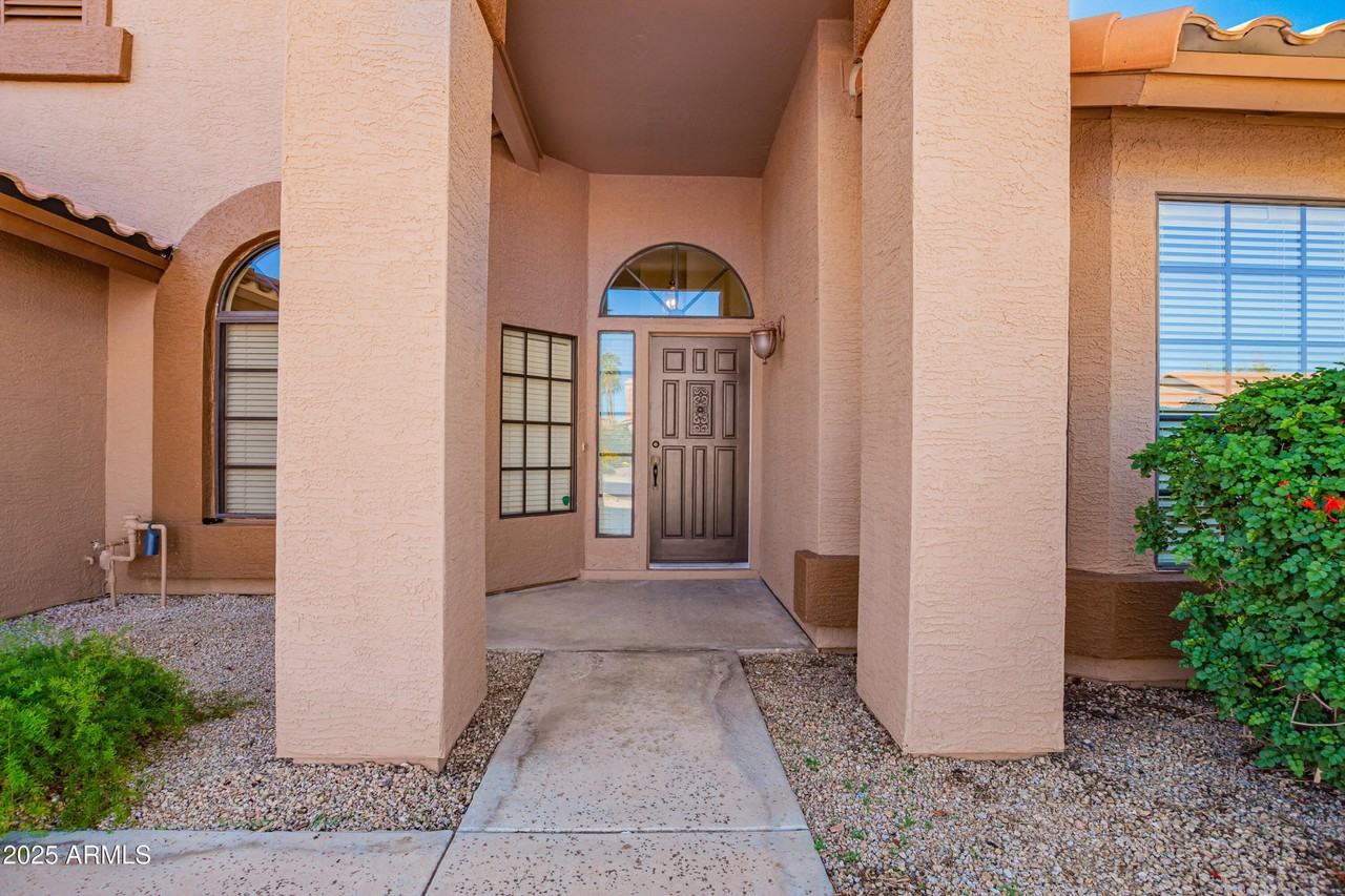 1517 W Islandia Dr - Photo 2 of 36