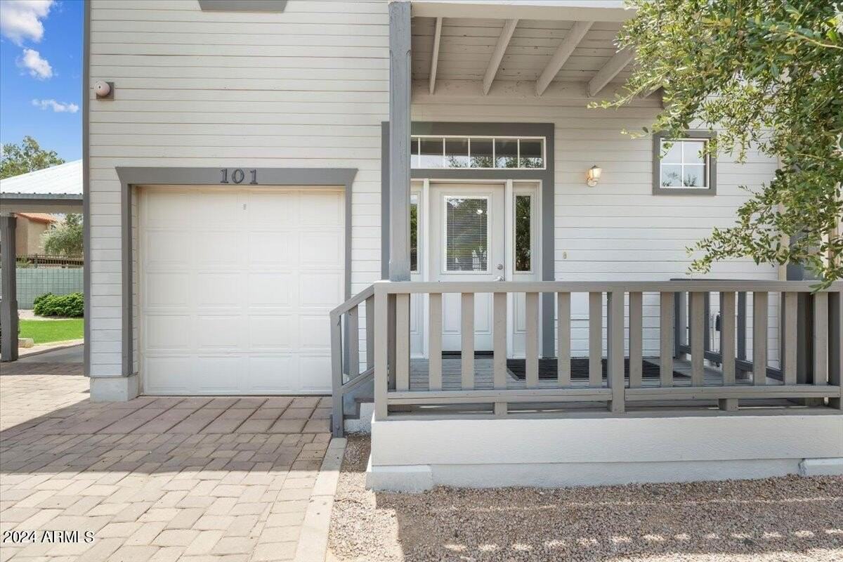 2016 S Hammond Dr #101 - Photo 2 of 23