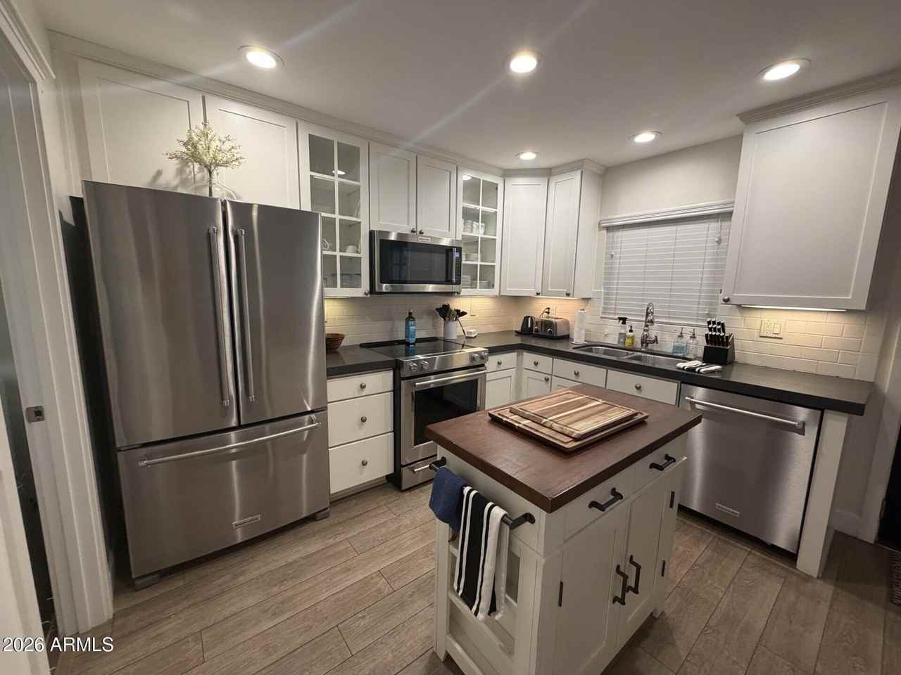 4061 E Campbell Ave - Photo 6 of 26