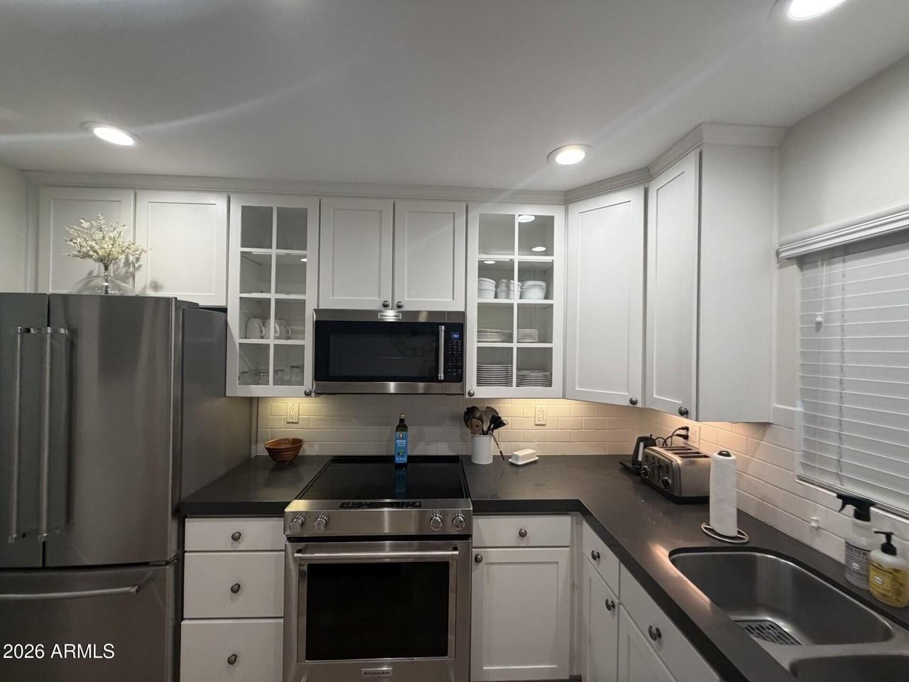 4061 E Campbell Ave - Photo 7 of 26