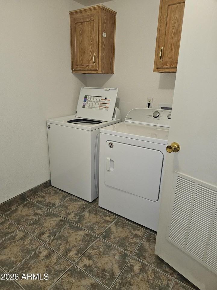 5283 E Brickey Dr - Photo 6 of 18