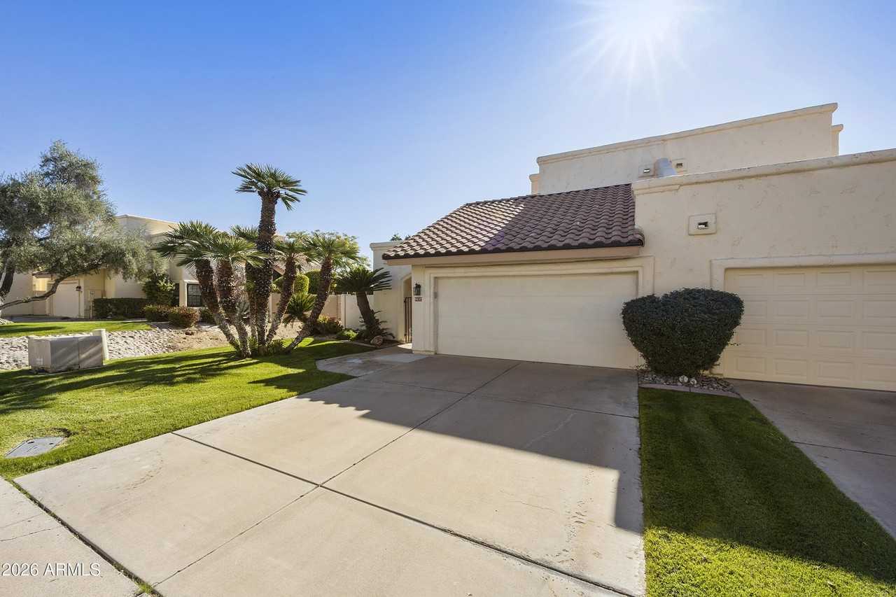 9617 E Camino Del Santo - Photo 3 of 50