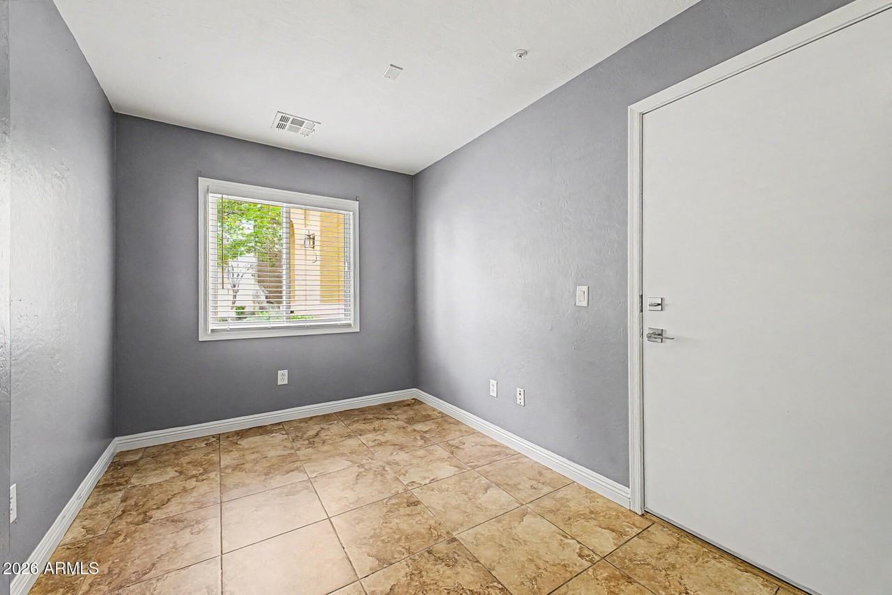 4161 E Jasper Dr - Photo 6 of 38
