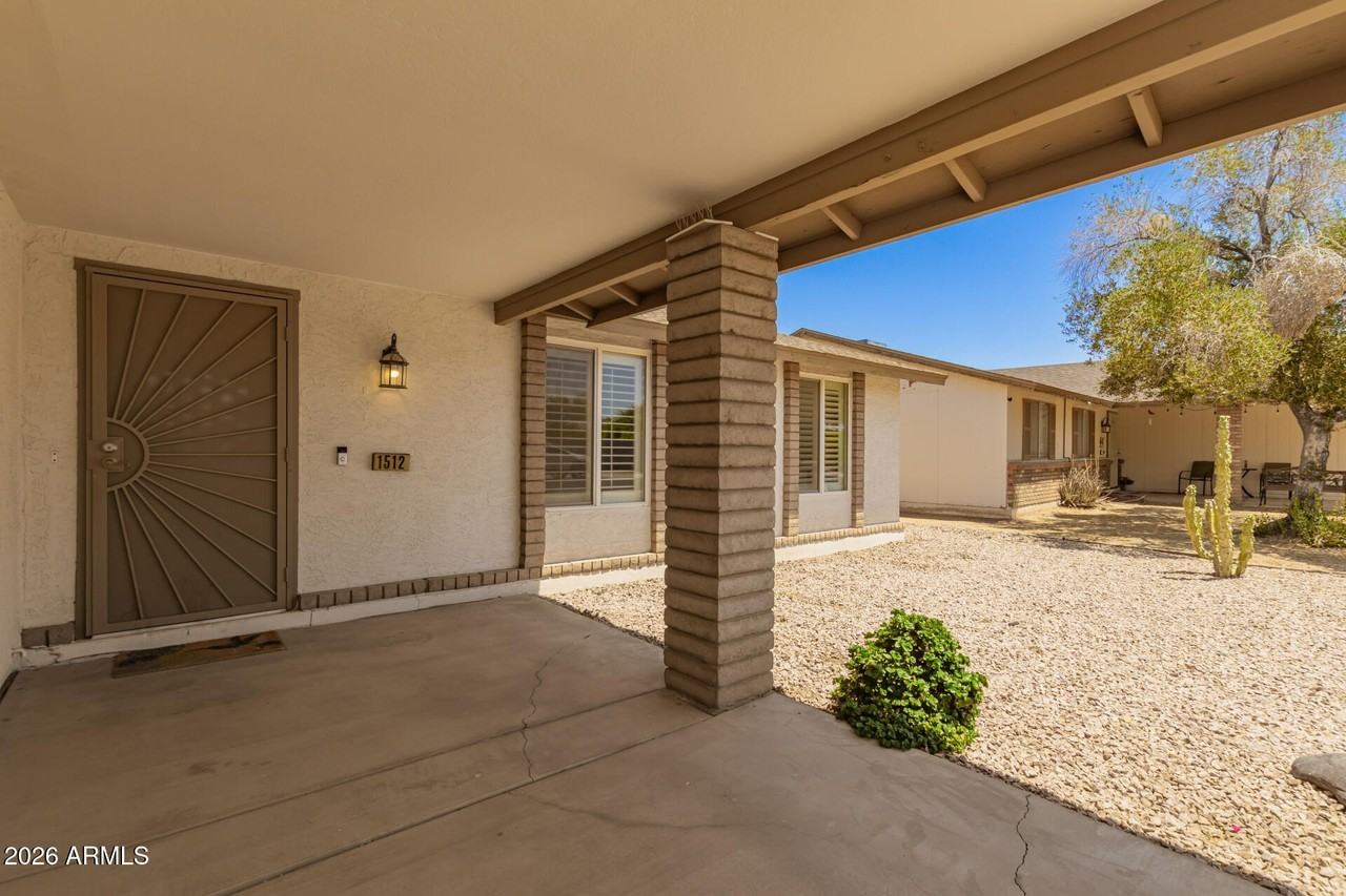 1512 W Mariposa Dr - Photo 3 of 22