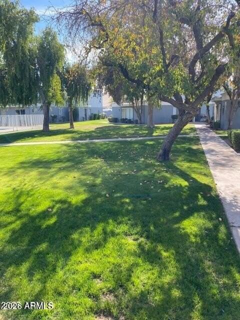 2687 W Ocotillo Rd - Photo 4 of 22