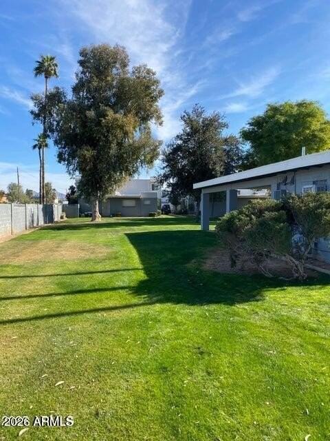 2687 W Ocotillo Rd - Photo 6 of 22
