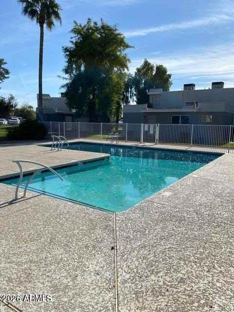 2687 W Ocotillo Rd - Photo 7 of 22