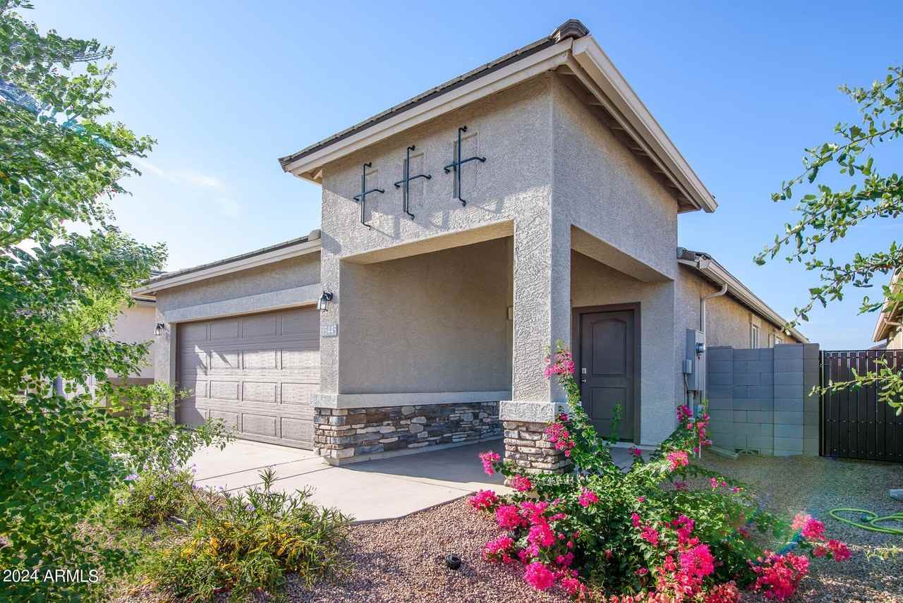 35445 W San Alvarez Ave - Photo 2 of 20