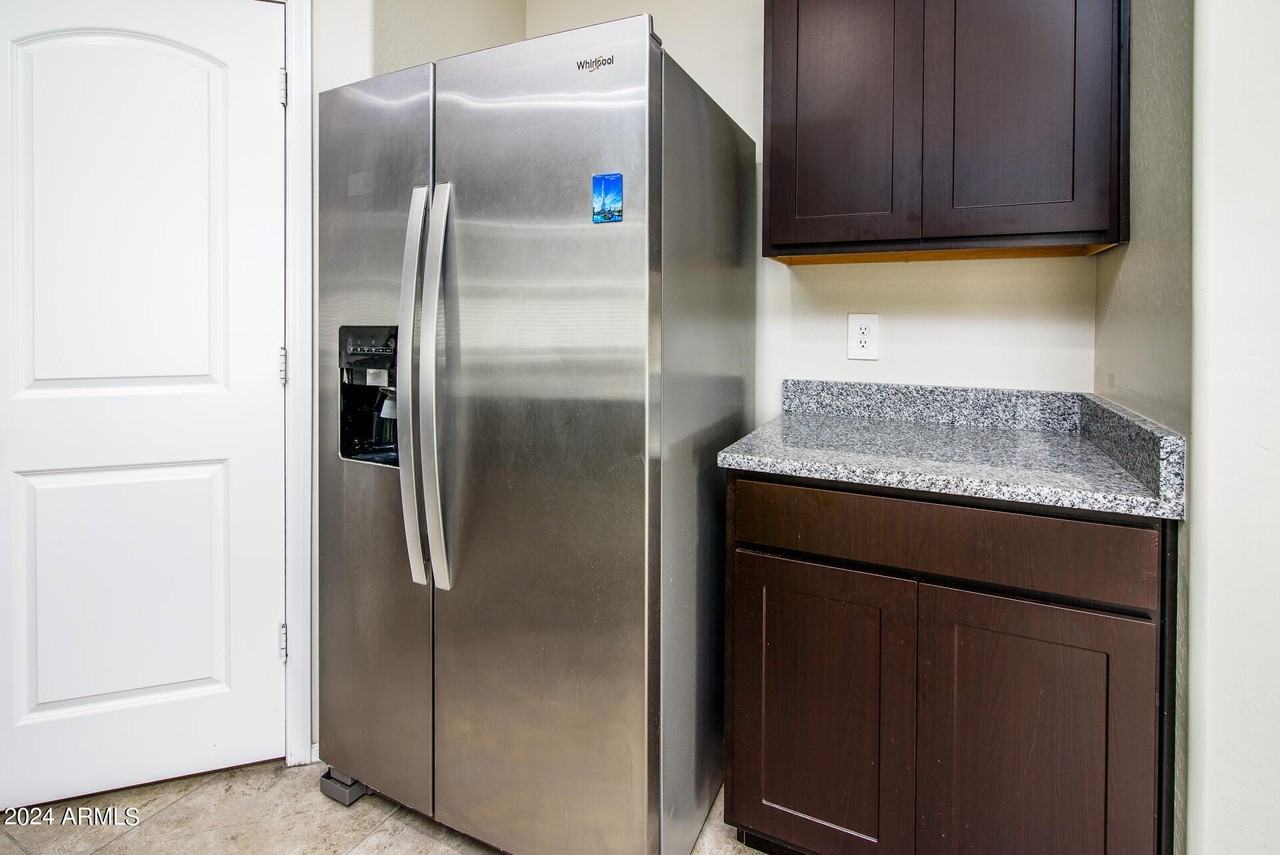 35445 W San Alvarez Ave - Photo 7 of 20
