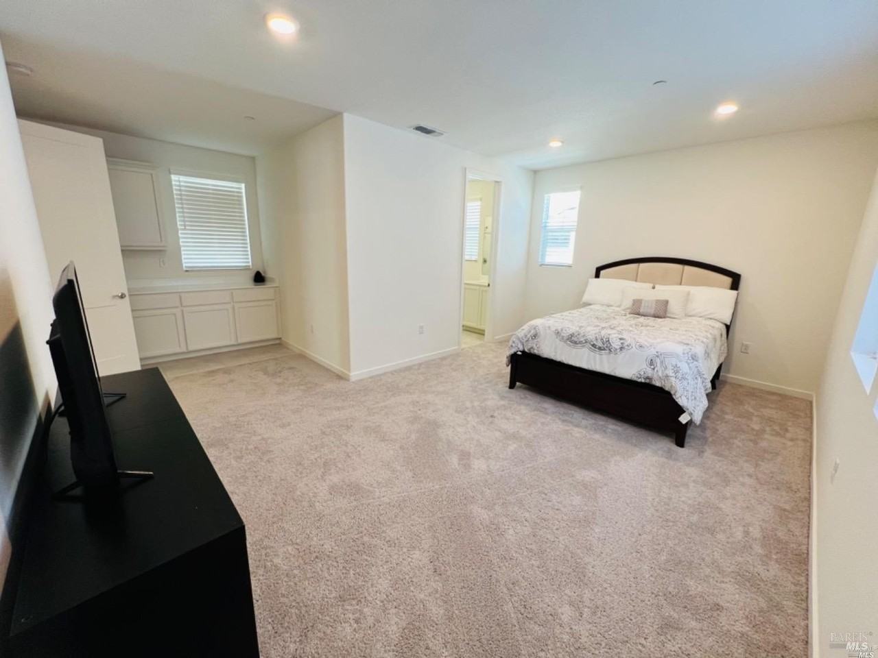 2451 Lake Club Dr - Photo 4 of 17