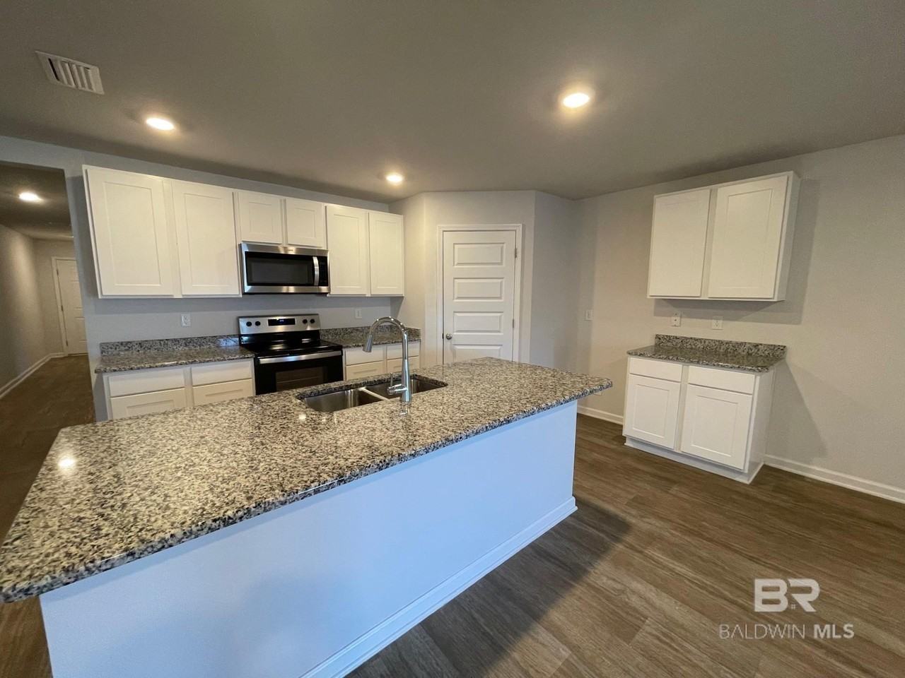 10817 Northern Dancer Ct - Photo 3 of 17