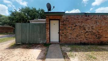 featured image of 725 Peppertree Dr #11