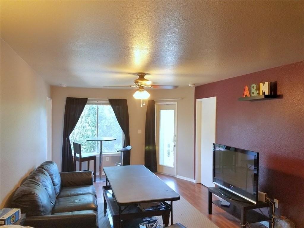 519 Southwest Pkwy #201 - Photo 3 of 17