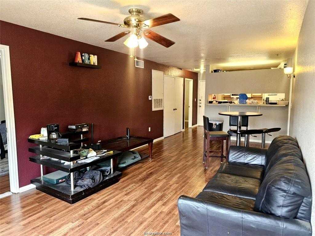 519 Southwest Pkwy #201 - Photo 4 of 17