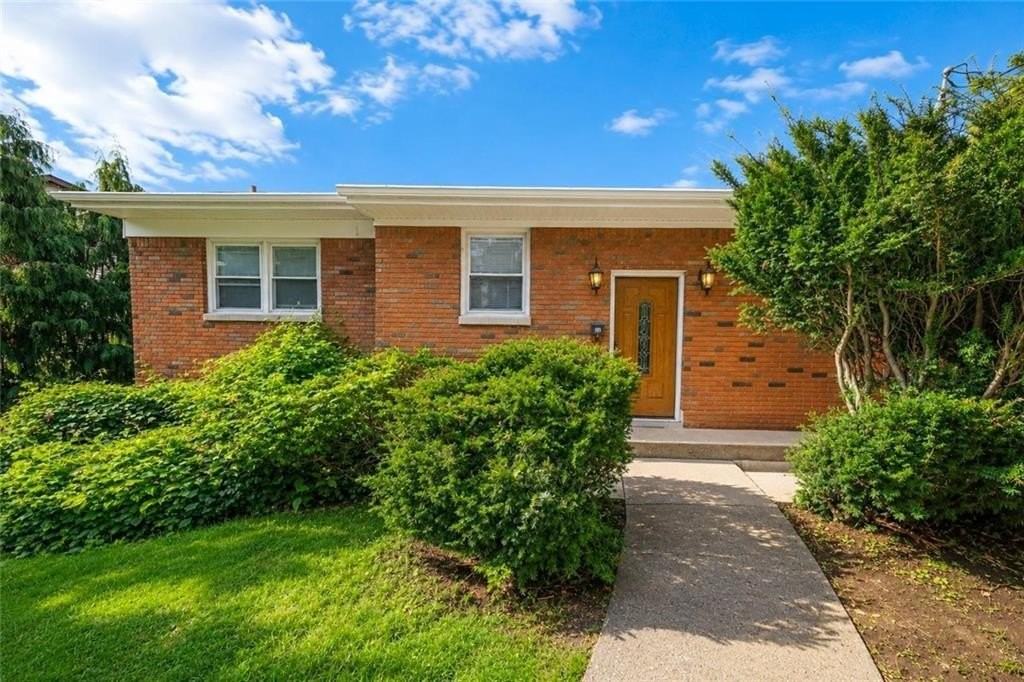 96 Longview Rd