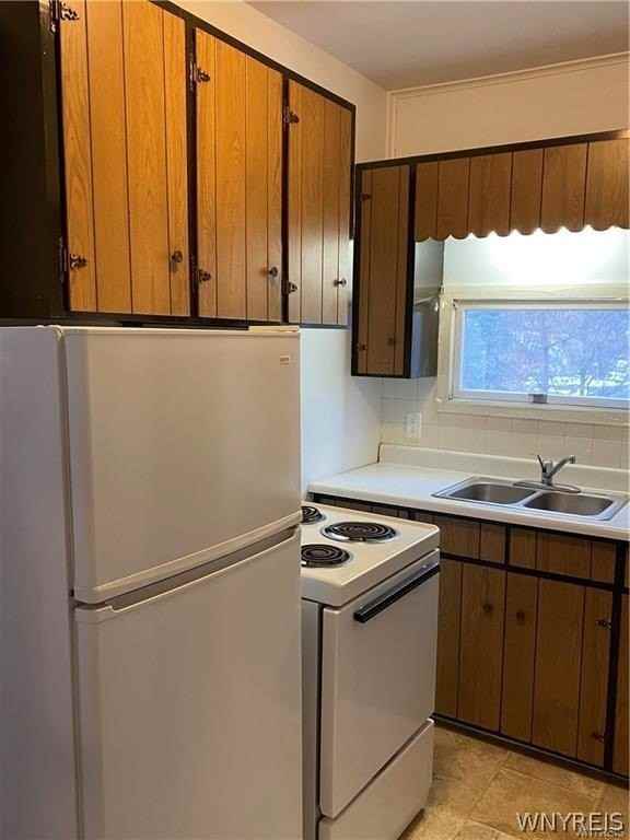 2461 Bowen Rd - Photo 4 of 13