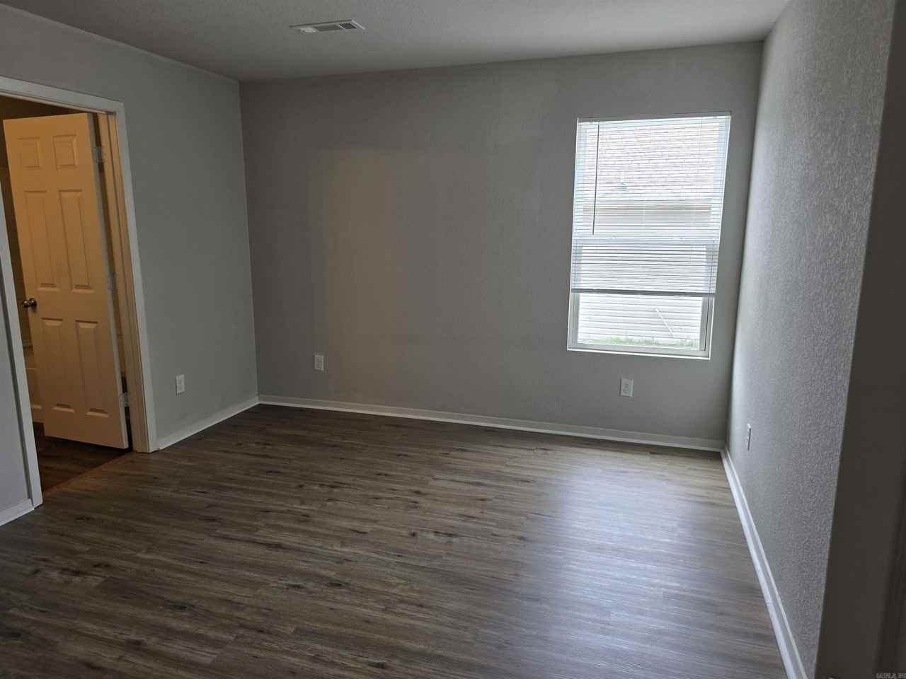 112 Harvest Dr - Photo 7 of 15