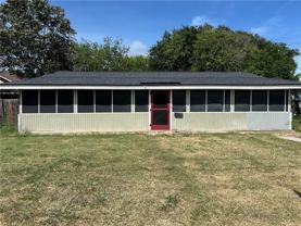 404 Bayview Blvd - Photo 1 of 1