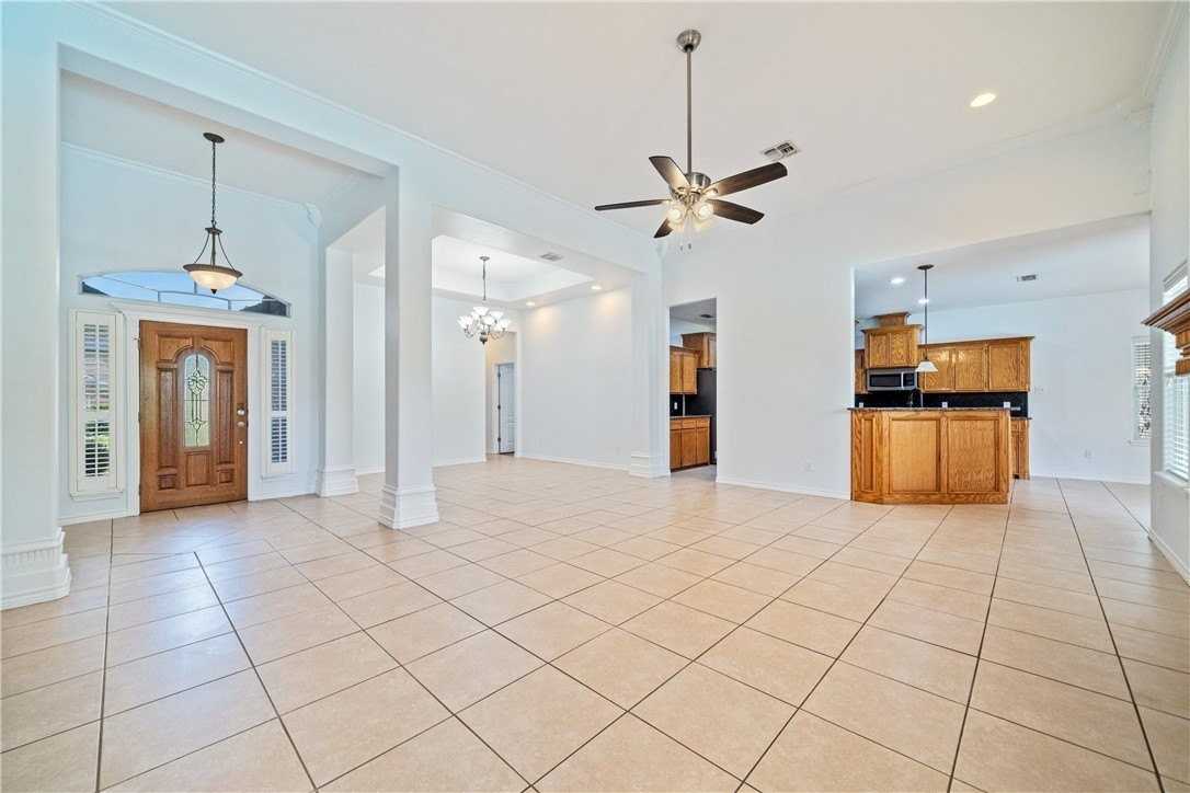 6522 Picante Dr - Photo 6 of 32