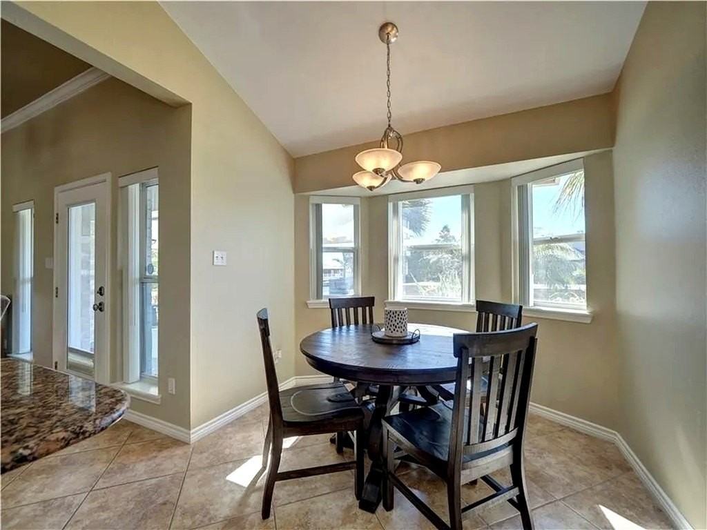 14153 Atascadera Ave - Photo 5 of 10