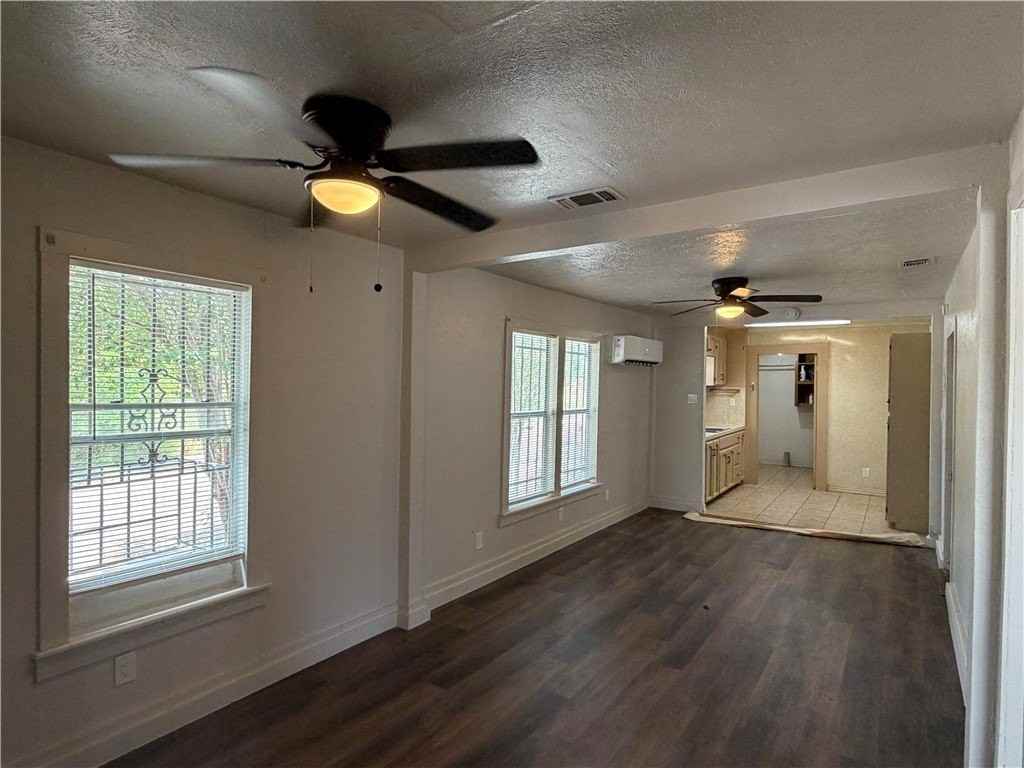 200 Clemmer St #A - Photo 4 of 17