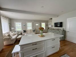 featured image of 209 Bank St